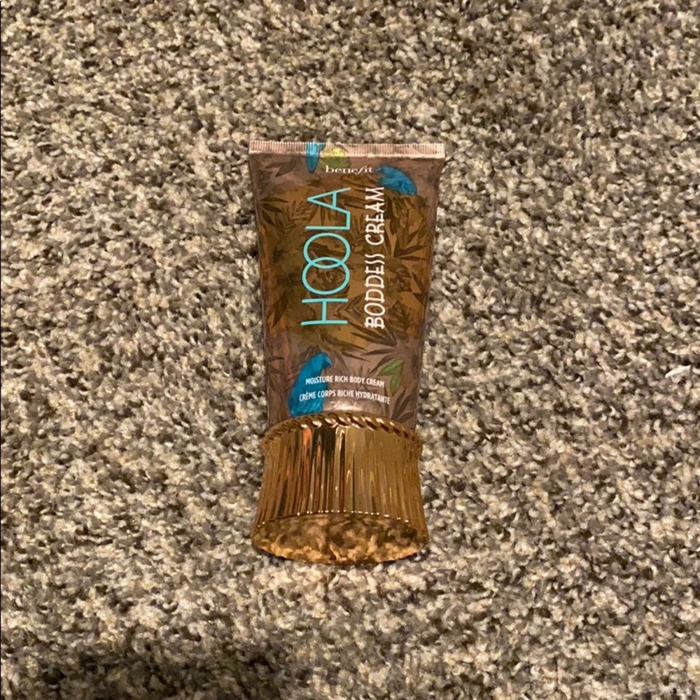 Hoola Boddess Cream